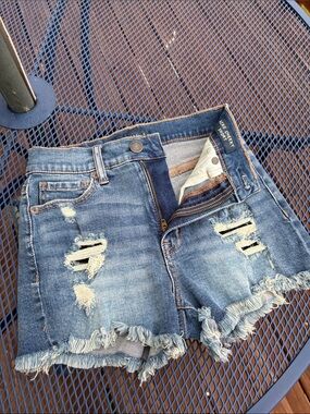 Aeropostale Distressed Frayed Hem Denim Shorts - Blue size 00